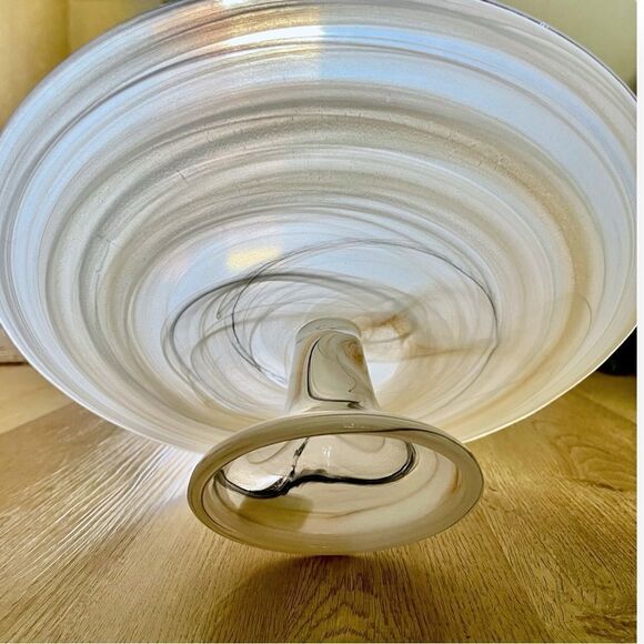 Southern Living Dilllard’s Multi Neutral Color Swirl Glass Cake Stand Pedestal - Picture 10 of 16